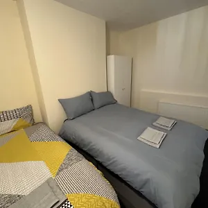  Guest house Mayflower Road 6 United Kingdom
